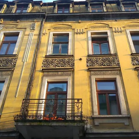 Old Town 2 Bedroom Royal Apartment